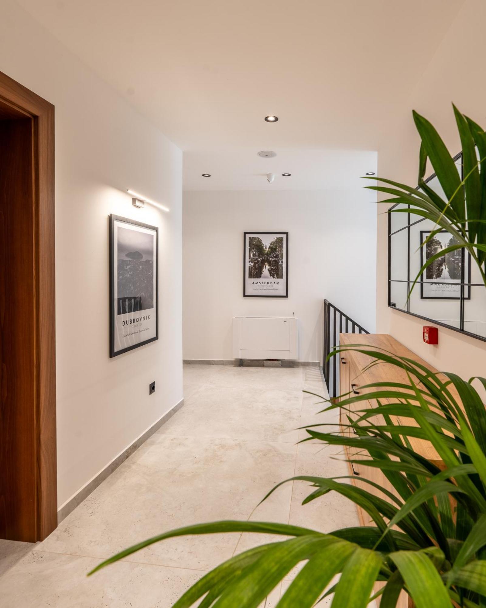 Ruby Hotel Prishtina Prishtinë Ngoại thất bức ảnh