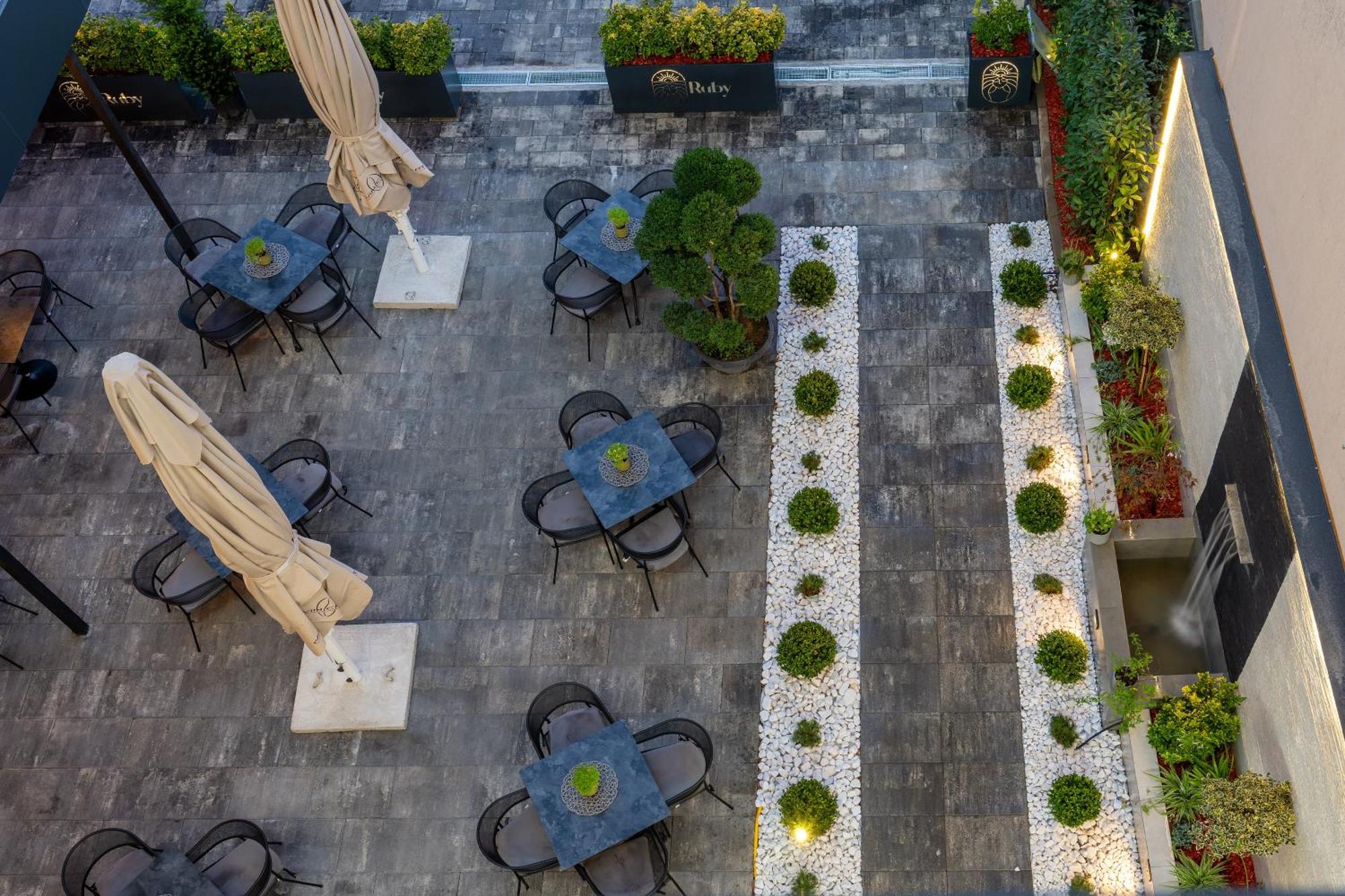 Ruby Hotel Prishtina Prishtinë Ngoại thất bức ảnh