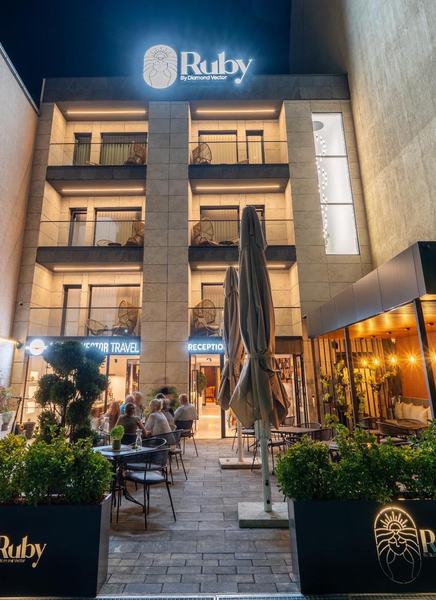 Ruby Hotel Prishtina Prishtinë Ngoại thất bức ảnh