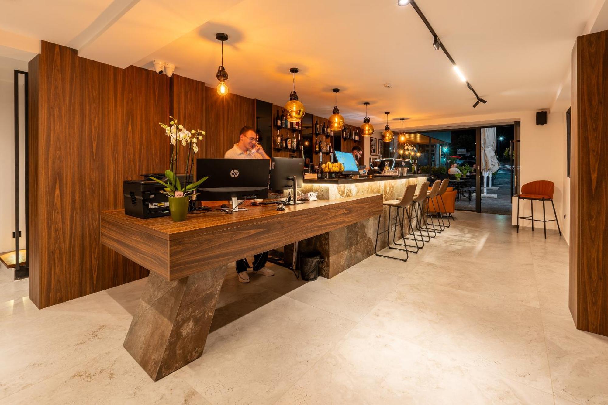 Ruby Hotel Prishtina Prishtinë Ngoại thất bức ảnh